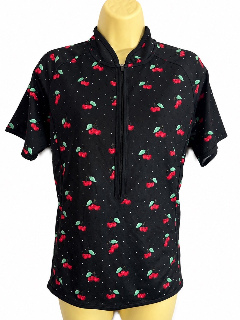 Shebeest Bellisima Cycling Jersey 1/2 zip
Closure pockets Cherry Pie Women’s 1X